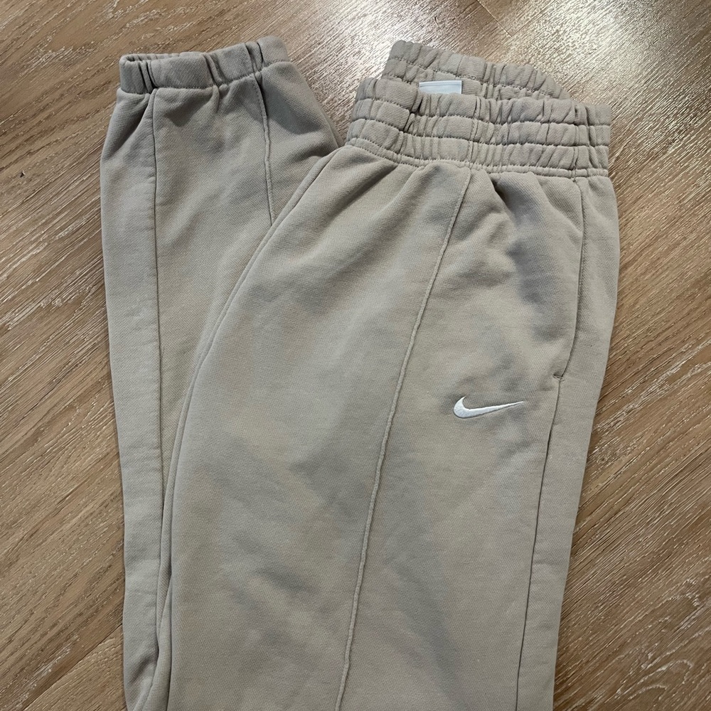 Nike Joggers